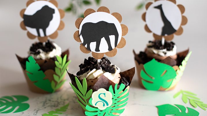 Cupcakes Personalizados com Material Feito com Técninca Scrap Festa