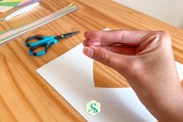 miolo da flor no quilling