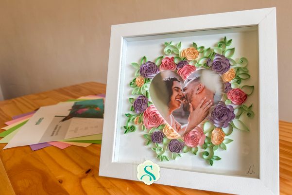 quadro floral em quilling para dia dos namorados