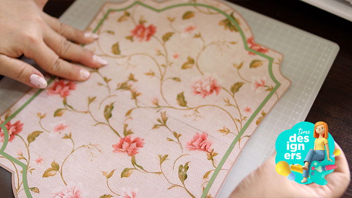 Aplicando Adesivo Vinil Mimo Aplicando Adesivo Vinil Mimo