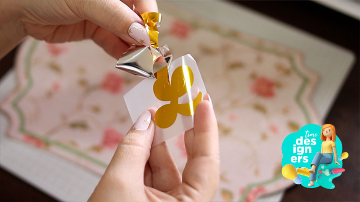 Depilando o Adesivo Vinil Depilando o Adesivo Vinil