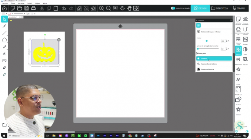 Rastreando a imagem que será recortada Rastreando a imagem que será recortada