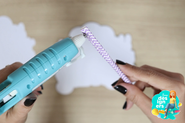 Passando Cola Quente