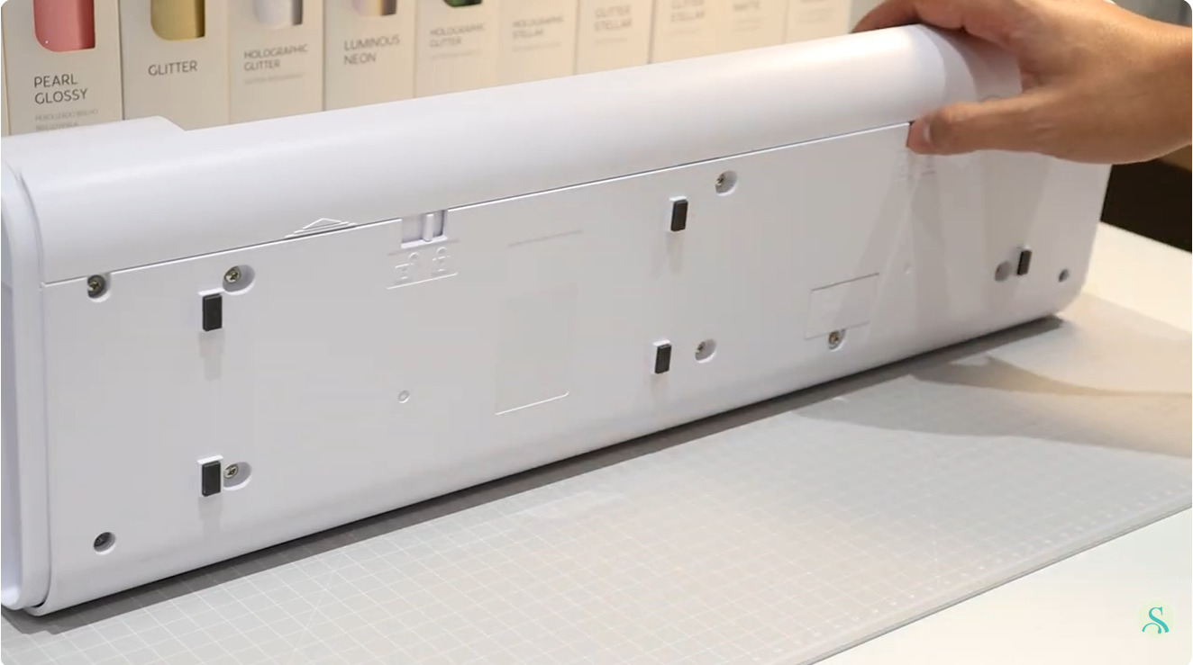 Como instalar o Suporte para Rolos Silhouette Cameo 5 Alpha